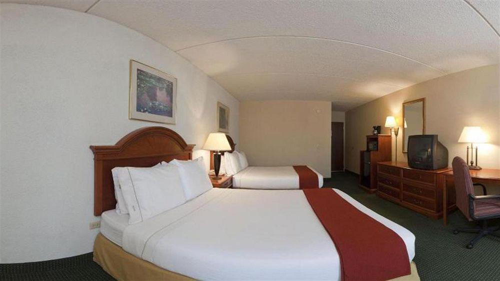 Fairfield By Marriott Inn & Suites Madison South מראה חיצוני תמונה
